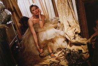 Renée Zellweger feet photo thumbnail