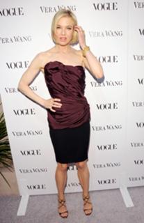 Renée Zellweger feet photo thumbnail