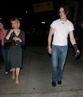 Renée Zellweger feet photo thumbnail