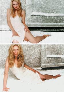 Renée Zellweger feet photo thumbnail