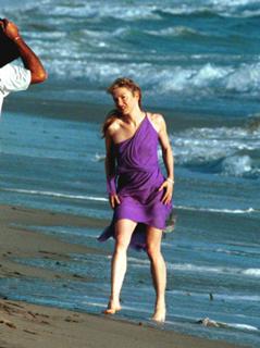 Renée Zellweger feet photo thumbnail