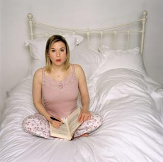 Renée Zellweger feet photo thumbnail