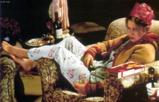 Renée Zellweger feet photo thumbnail