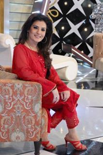 Resham feet photo 4