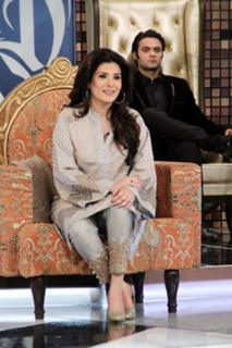 Resham feet photo 17