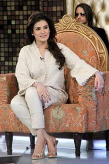 Resham feet photo 16