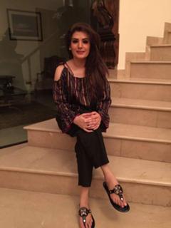 Resham feet photo 1
