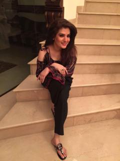 Resham feet photo 19