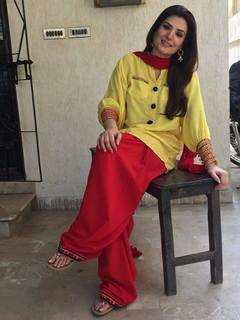 Resham feet photo 4