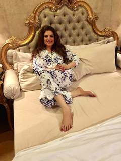 Resham feet photo 15