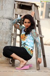 Reshma feet photo 4