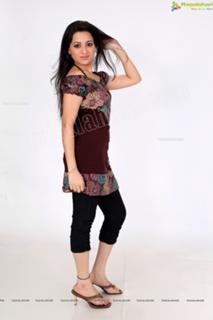 Reshma feet photo 9
