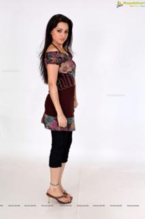 Reshma feet photo 8