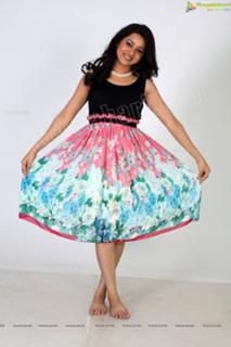 Reshma feet photo 6