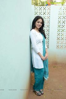 Reshma feet photo 9
