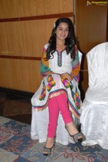 Reshma feet photo 19