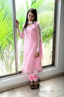 Reshma feet photo 7