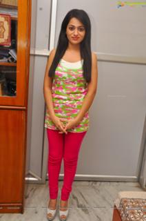 Reshma feet photo 18