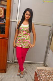 Reshma feet photo 17