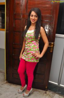 Reshma feet photo 13