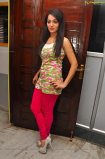 Reshma feet photo 12