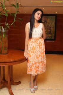 Reshma feet photo 16