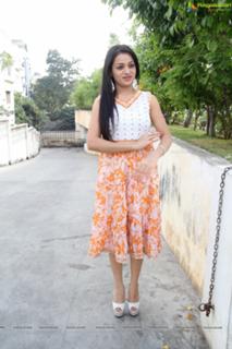 Reshma feet photo 12