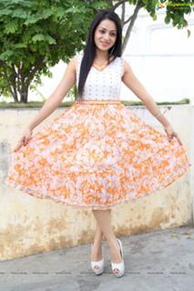 Reshma feet photo 9