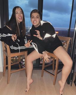 Reyhaneh Parsa feet photo thumbnail