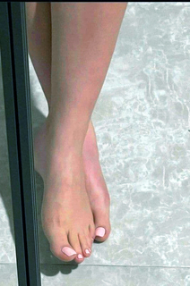 Reyhaneh Parsa feet photo thumbnail