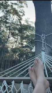 Reyhaneh Parsa feet photo thumbnail