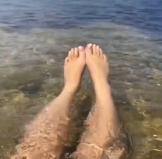 Reyhaneh Parsa feet photo thumbnail