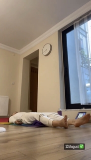 Reyhaneh Parsa feet photo thumbnail