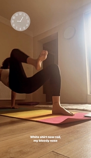 Reyhaneh Parsa feet photo thumbnail