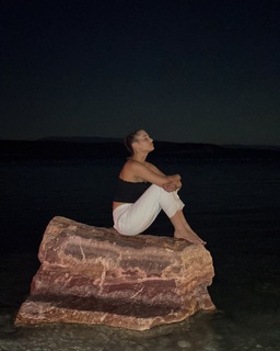 Reyhaneh Parsa feet photo thumbnail