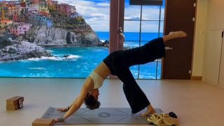 Reyhaneh Parsa feet photo thumbnail