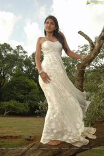 Rhea Chakraborty feet photo thumbnail