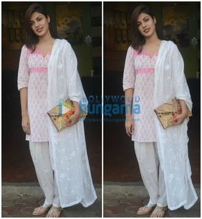 Rhea Chakraborty feet photo thumbnail