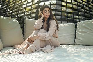 Rhea Chakraborty feet photo thumbnail
