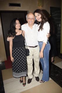 Rhea Chakraborty feet photo thumbnail