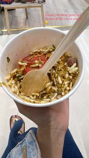 Rhea Chakraborty feet photo thumbnail