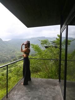 Rhea Chakraborty feet photo thumbnail