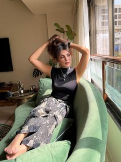 Rhea Chakraborty feet photo 8