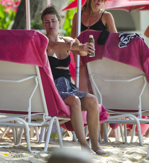 Rhea Durham feet photo 4