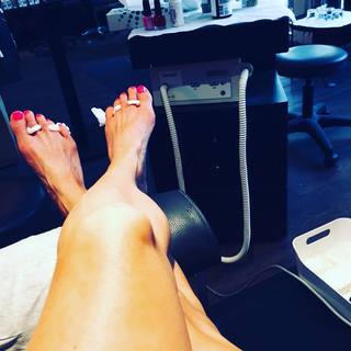 Rhea Harder feet photo thumbnail