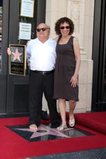 Rhea Perlman feet photo 2