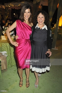 Rhea Perlman feet photo 2