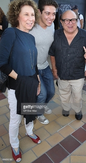 Rhea Perlman feet photo 17