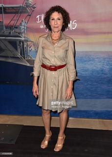 Rhea Perlman feet photo 12