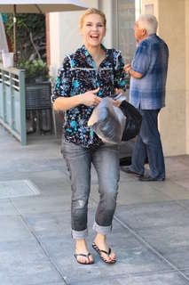 Rhea Seehorn feet photo thumbnail